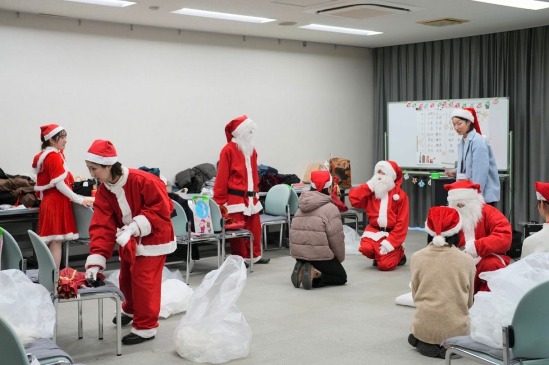 サンタクロースになってくれる人募集！すべての子どもにメリークリスマスを