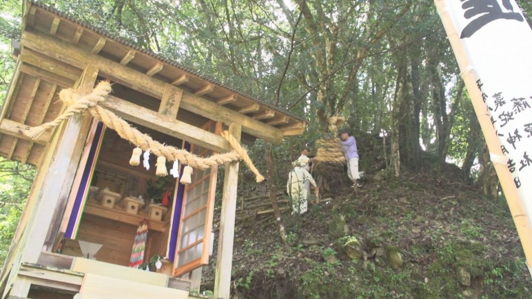 藁蛇づくり&巻き付け体験:匹見の水神さまを育てよう!