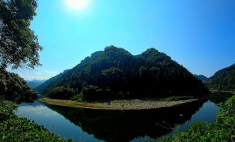 大人の秘密基地！中国地方最大の河川・江の川のプライベートビーチ整備スタッフ募集！